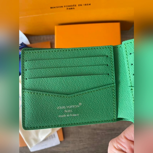 Louis Vuitton Green Slender Wallet - Picture 6 of 9